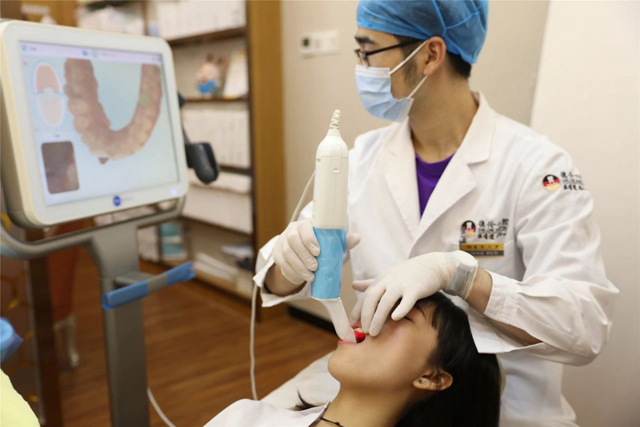 抢占人工智能新蓝海：我省首批工业大模型发布引领数字化转型