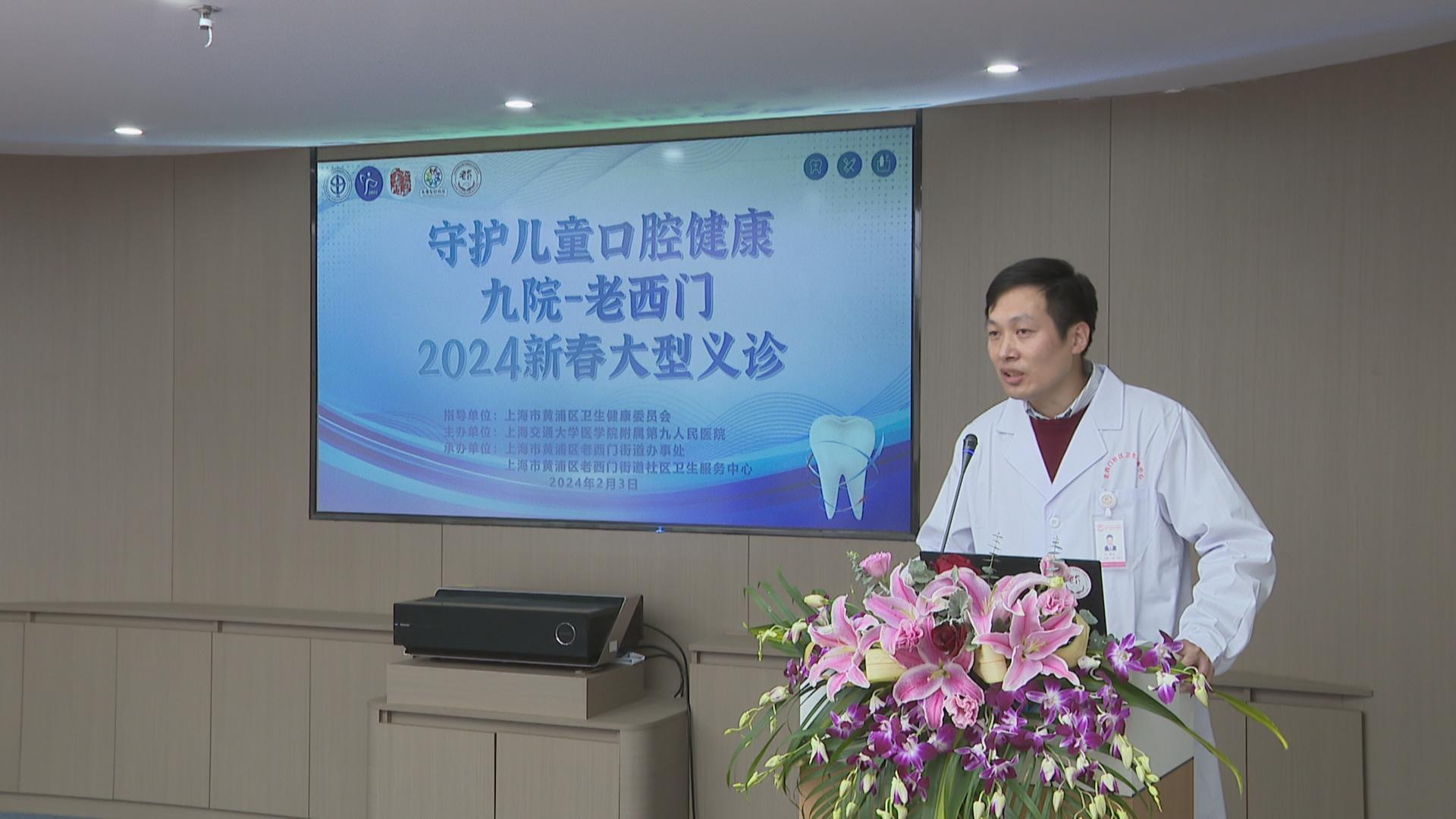 第三批援瓦努阿图中国医疗队在当地开展义诊